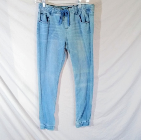 SOLD Set of 3 Celebrity Pink Jeans - Picture 6 of 8